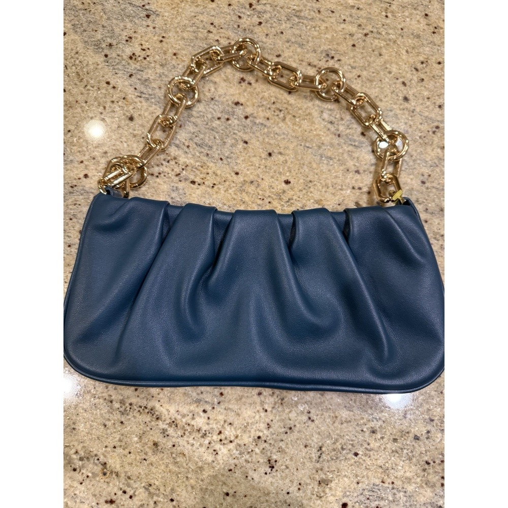 A New Day purse TEAL WITH GOLD CHAIN STRAP